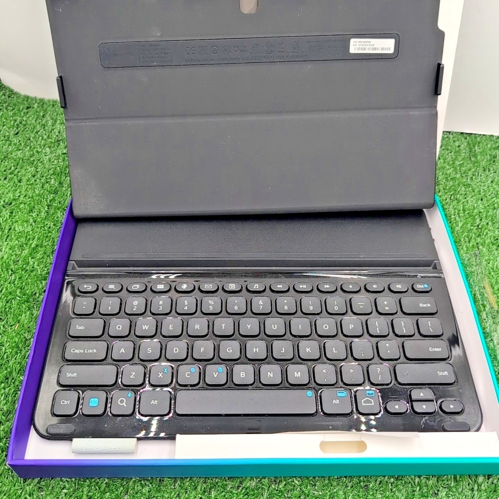 Logitech Pro Protective Case Full Size Keyboard Samsung Galaxy Note / Tab Pro - Picture 4 of 6